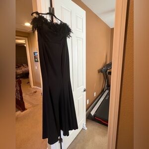 Chic One-Shoulder Black Dress with Feather Detail